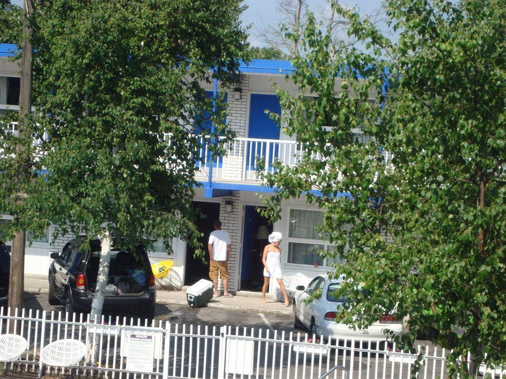 Joys Motel